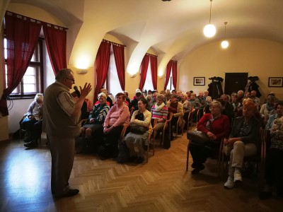 V Hradci Králové proběhla již počtvrté Akademie pro aktivní třetí věk