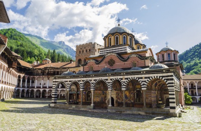 Zveme vás na novinkový ozdravný pobyt v bulharských termálních lázních Ognyanovo s návštěvou Rilského monastýru a putováním po stopách sv. Pavla