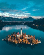 Zveme vás na novinkový zájezd do nádherného Slovinska - Julské Alpy, jezera, poutní místa, termály a Jaderské moře